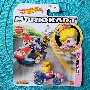 HOT WHEELS MARIOKART BABY PEACH  Princess- Themed Racing Toy Car